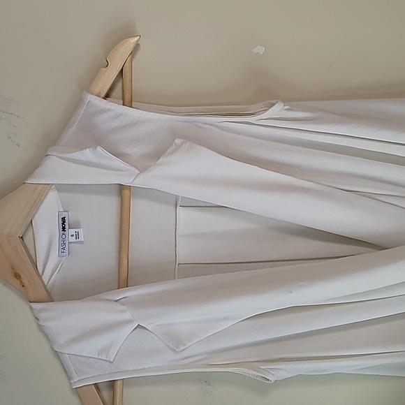 Blouse front wrap high low Fashion Nova SZ S - Picture 5 of 10